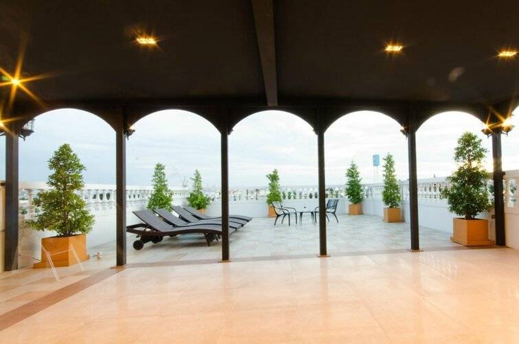 Khaosan Palace Hotel