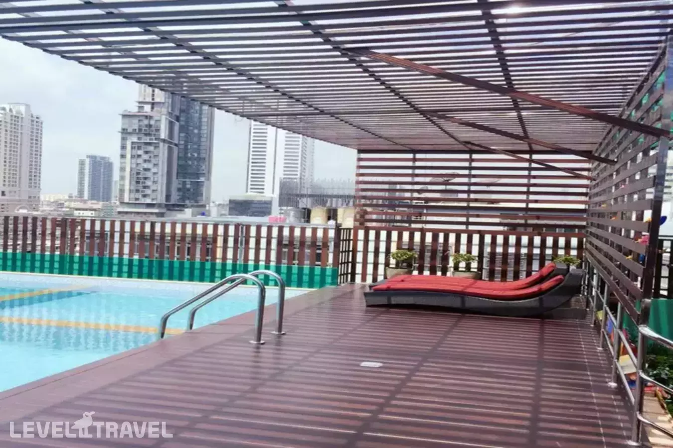 Top High Airport Link Hotel