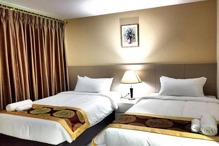 Top High Airport Link Hotel