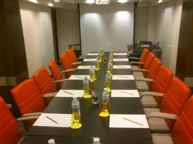 FX Hotel Metrolink Makkasan