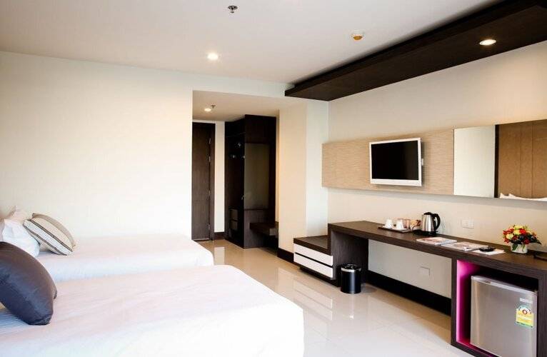 Crystal Suites Suvarnabhumi Airport