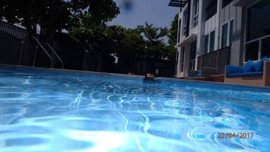 Crystal Suites Suvarnabhumi Airport