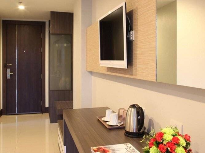 Crystal Suites Suvarnabhumi Airport