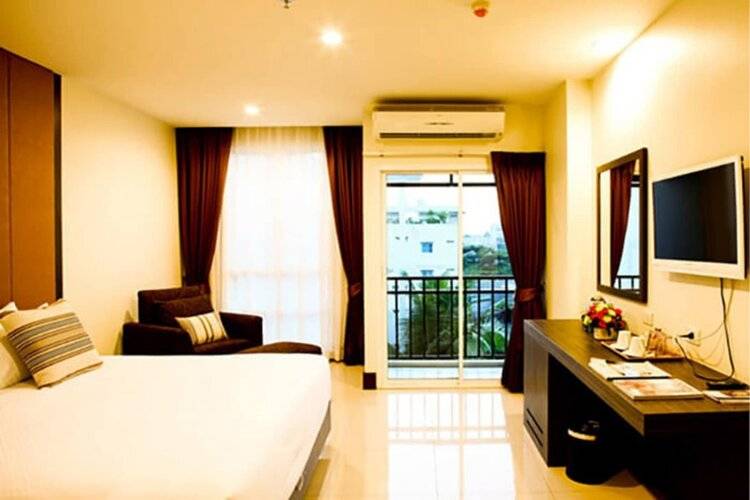 Crystal Suites Suvarnabhumi Airport