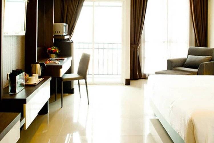 Crystal Suites Suvarnabhumi Airport