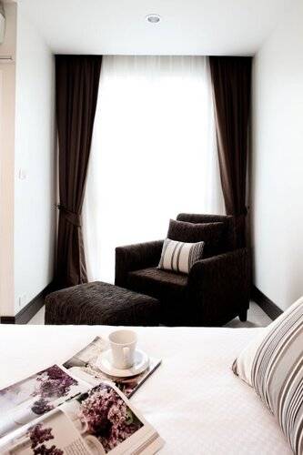 Crystal Suites Suvarnabhumi Airport