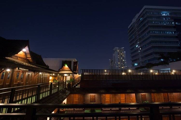 True Siam Rangnam Hotel