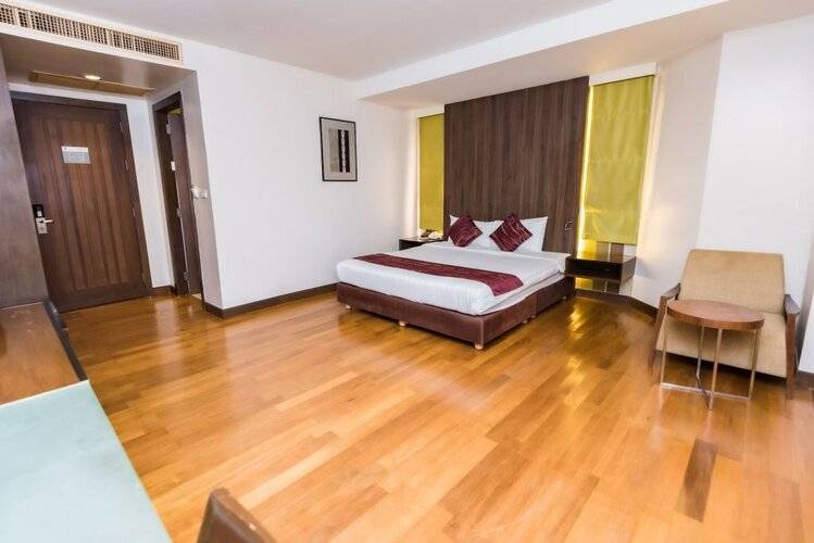 Bally Suite Silom