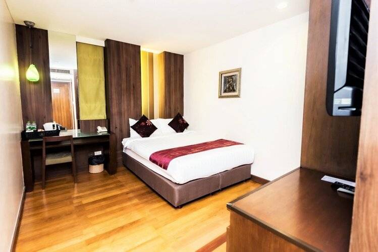 Bally Suite Silom