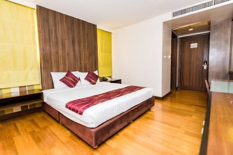 Bally Suite Silom