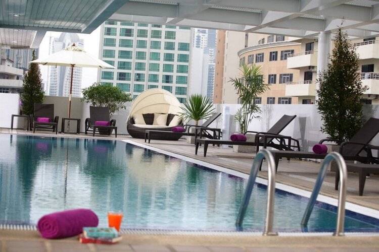 Parkroyal Suites Bangkok