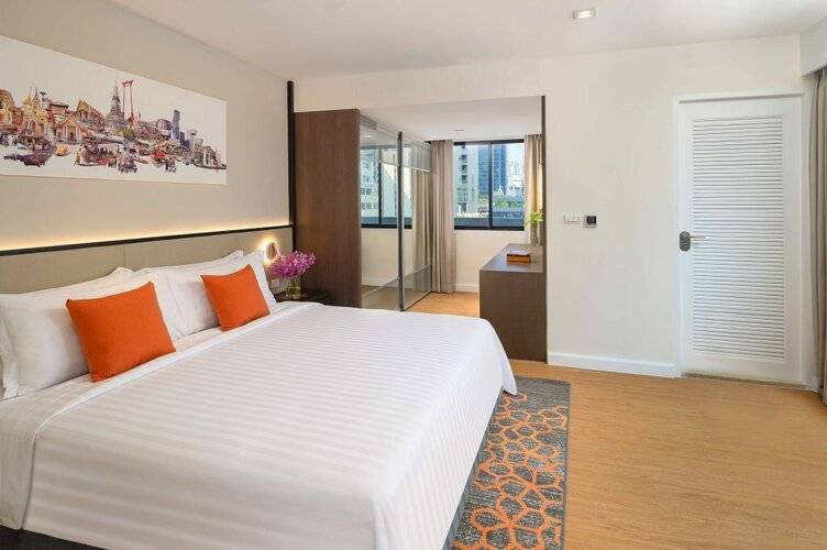 Parkroyal Suites Bangkok