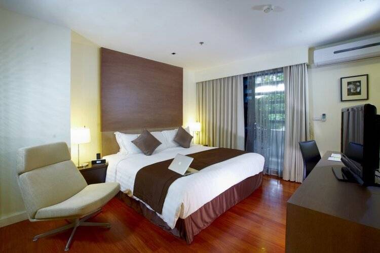 Parkroyal Suites Bangkok