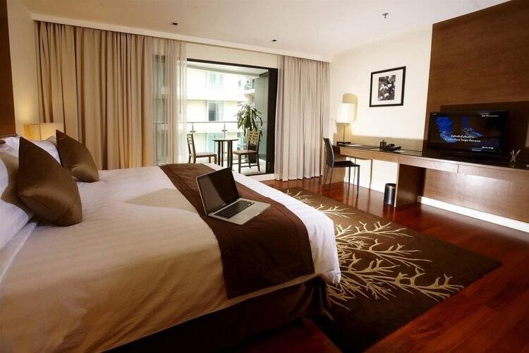 Parkroyal Suites Bangkok