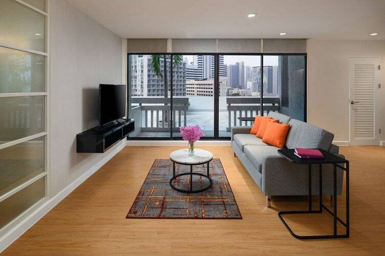 Parkroyal Suites Bangkok