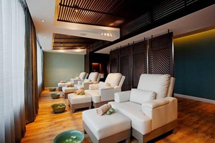 The Quarter Hualamphong by UHG
