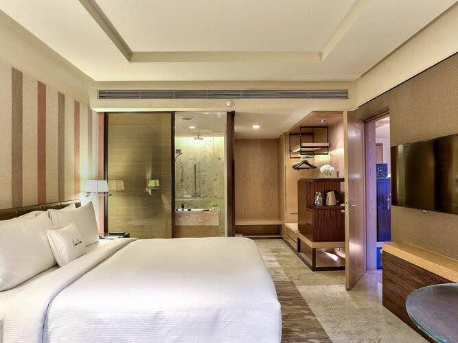 DoubleTree by Hilton Sukhumvit Bangkok