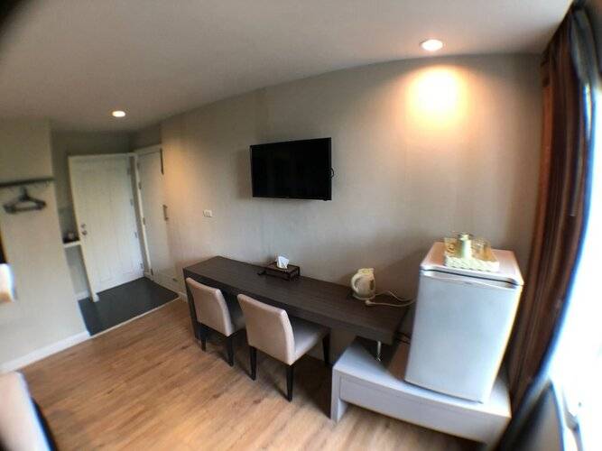 Paragon Inn