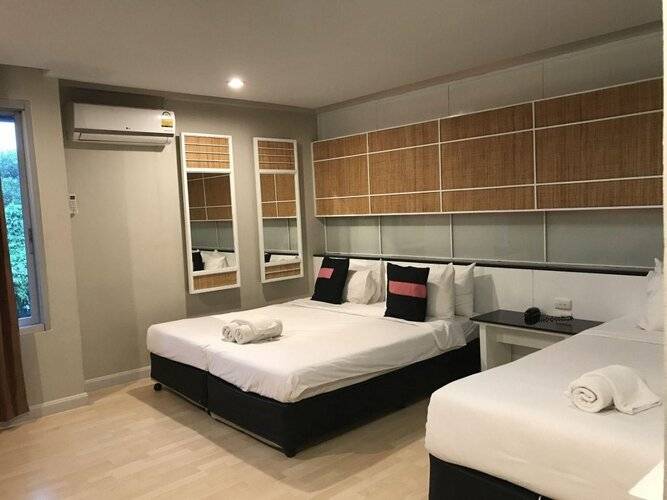Paragon Inn