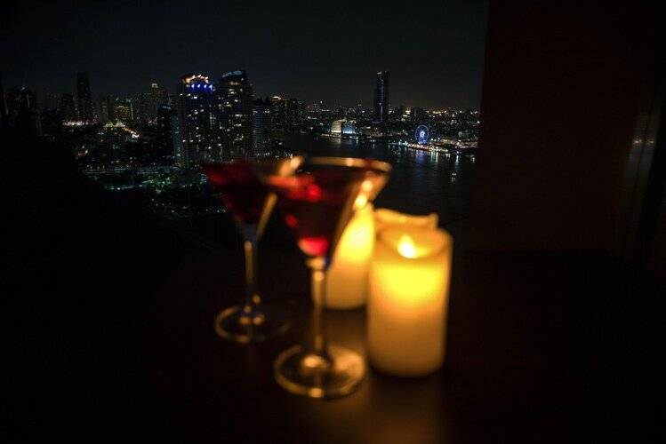 AVANI Riverside Bangkok Hotel