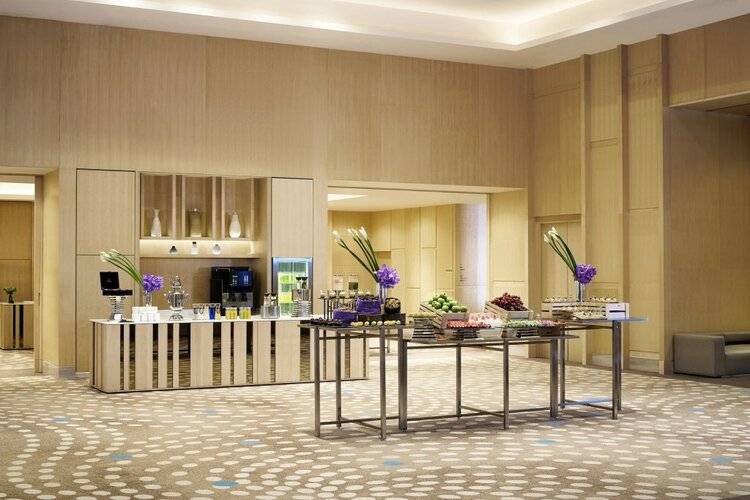 AVANI Riverside Bangkok Hotel
