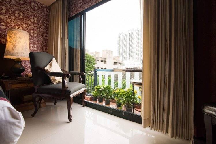 Diamond City Hotel