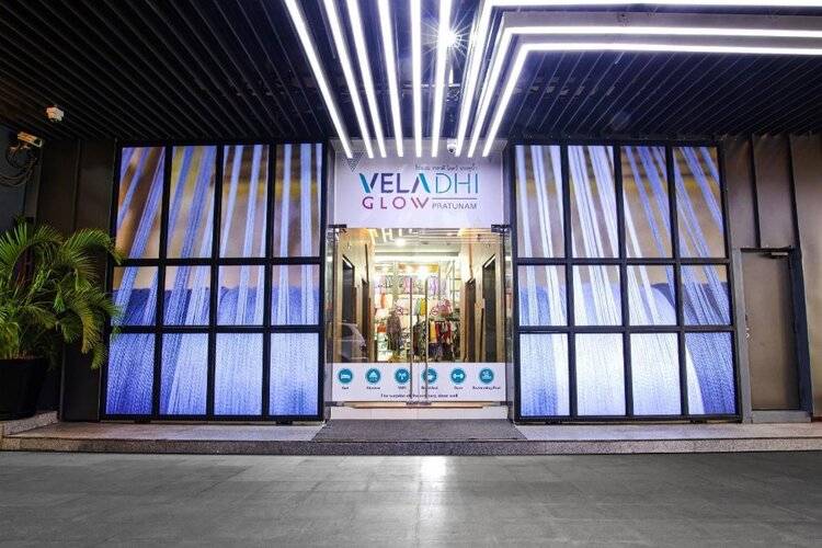VELA Dhi GLOW Pratunam