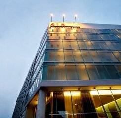 $item['hotel']['name']
