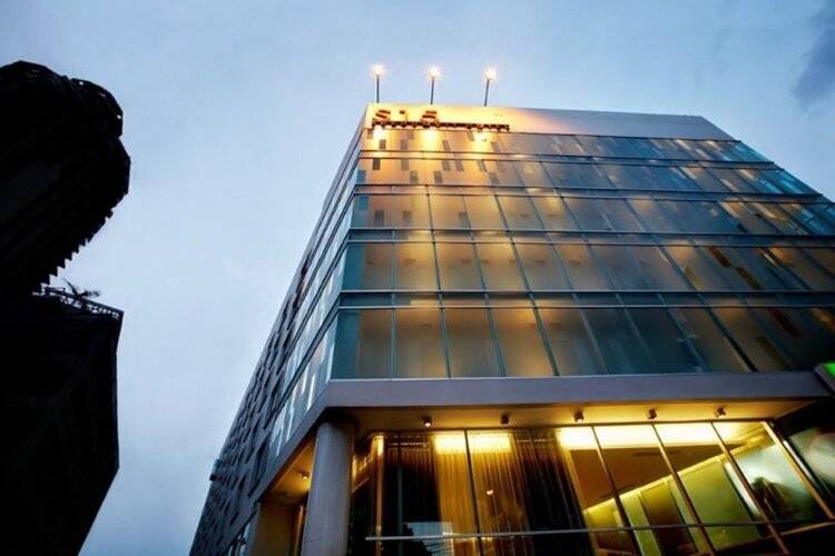 S15 Sukhumvit Hotel