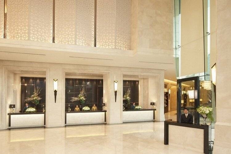 Grande Centre Point Hotel Terminal 21