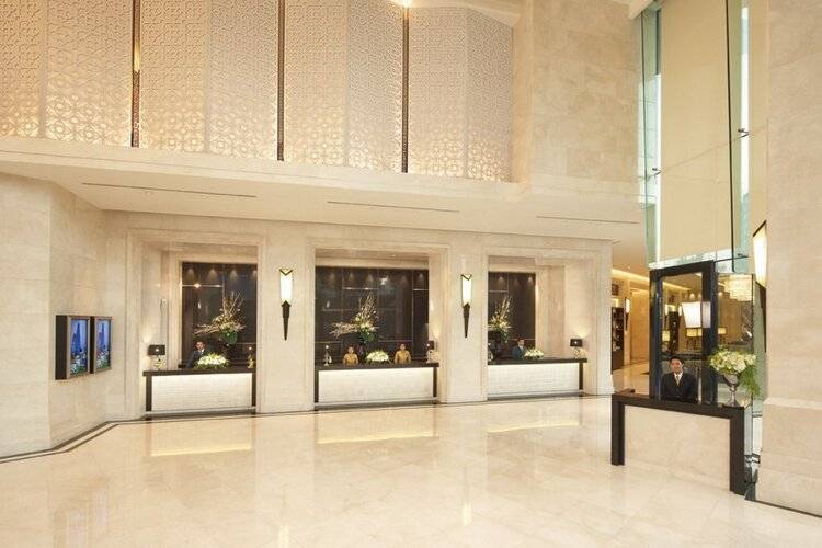 Grande Centre Point Hotel Terminal 21