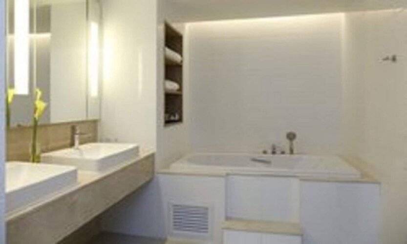 Louis' Tavern Hotel Don Muang