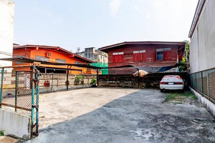 Riski residence Bangkok-noi