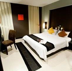 $item['hotel']['name']