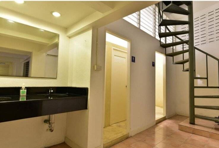 Ratchadamnoen Residence