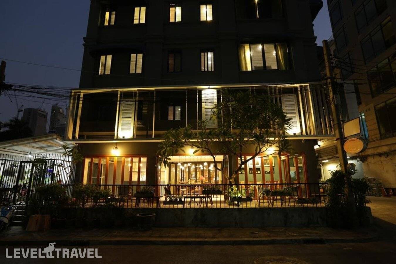 Отель Nandha Hotel — Бангкок, Таиланд