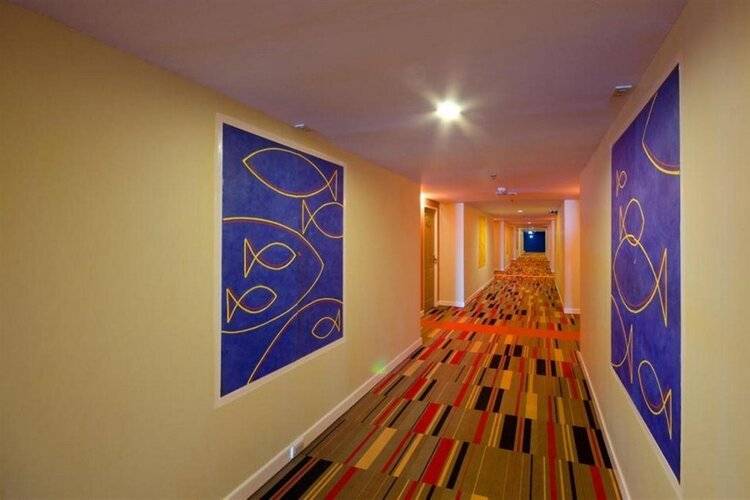 Tongtara Riverview Hotel