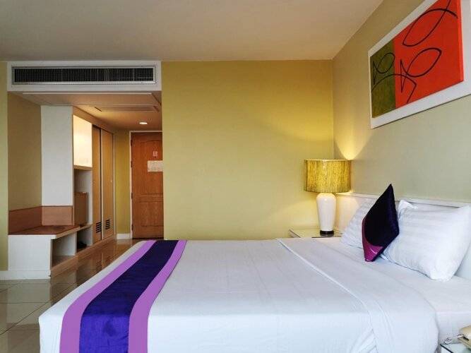 Tongtara Riverview Hotel