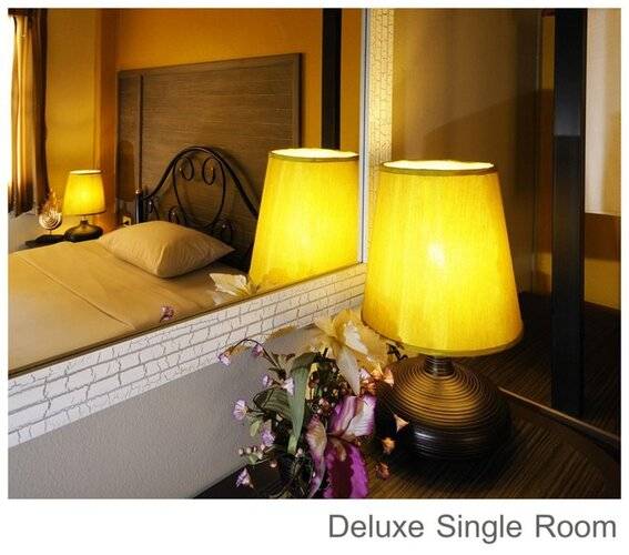 Rambuttri Village Inn & Plaza