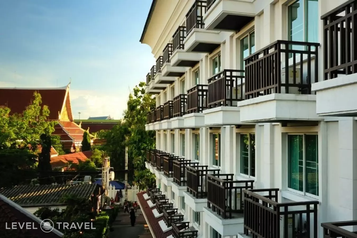 Rambuttri Village Inn & Plaza