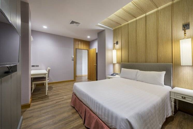 Royal Rattanakosin Hotel