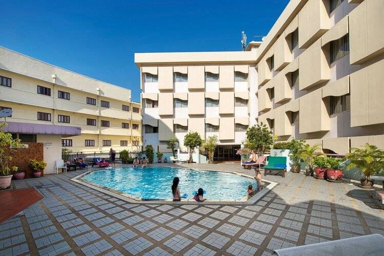 Royal Rattanakosin Hotel