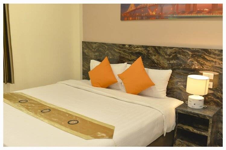 4M Pratunam Hotel
