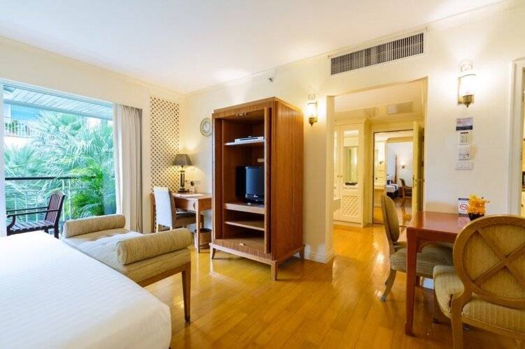 Centre Point Sukhumvit 10