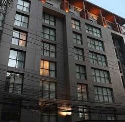 $item['hotel']['name']
