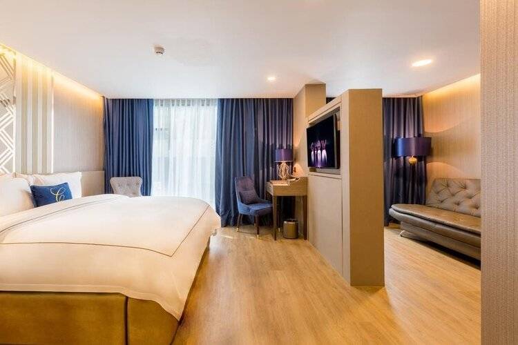 Glow Sukhumvit 5 by Centropolis