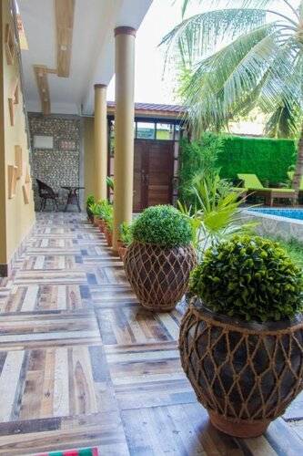 Rosy Villa Hotel