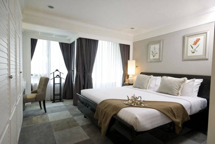 Cape House Langsuan Hotel
