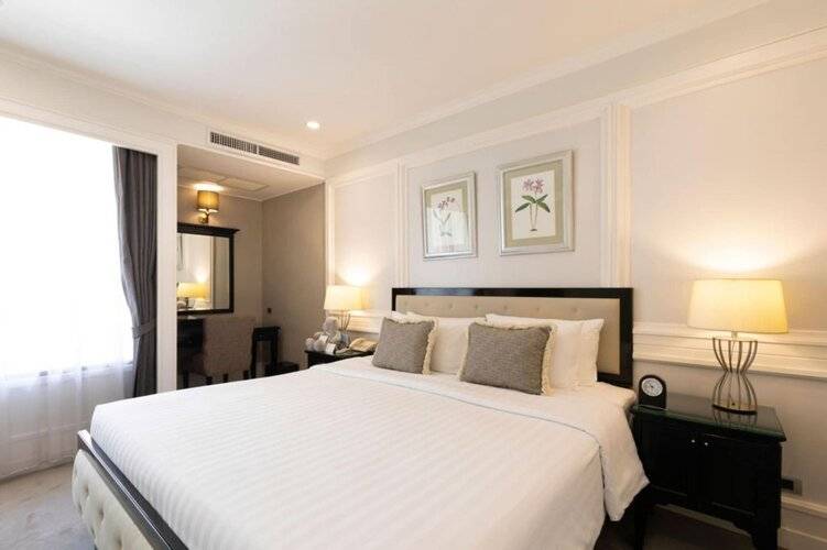 Cape House Langsuan Hotel