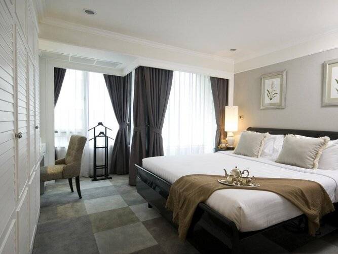 Cape House Langsuan Hotel